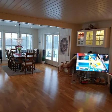 ヴィラ Myklebostad