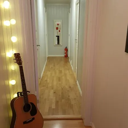 Myklebostad * Hov (Troms)