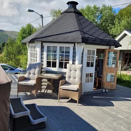 Myklebostad ヴィラ *