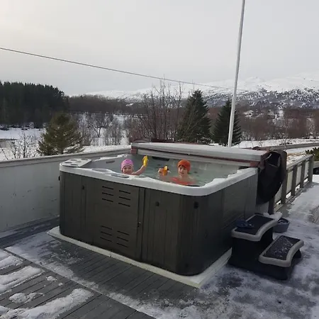 Myklebostad فيلة *