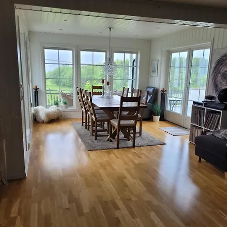 فيلة Myklebostad *