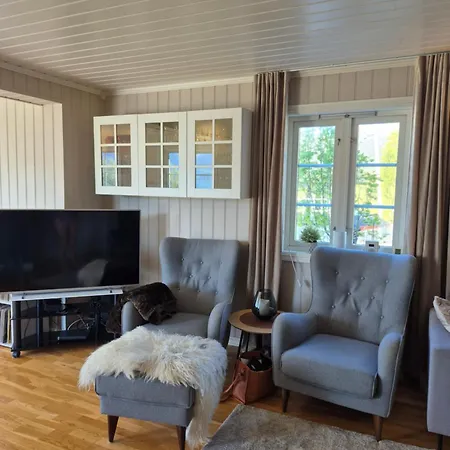 Villa Myklebostad Hov (Troms)