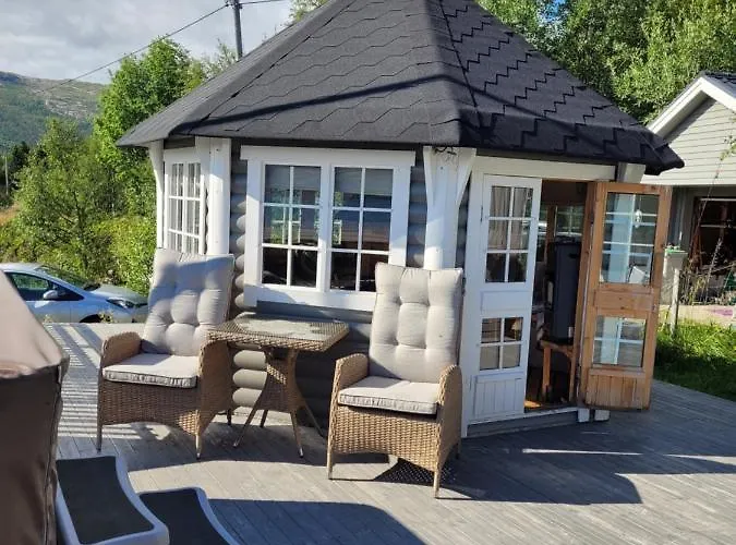 Myklebostad Villaer *