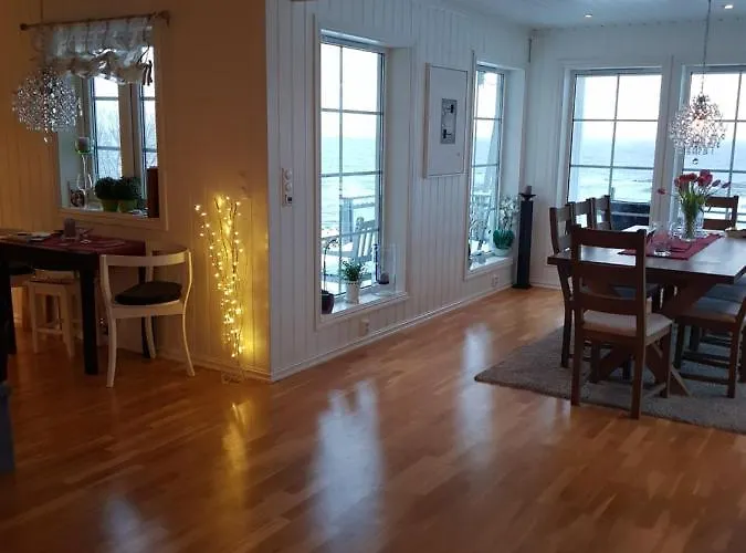 Myklebostad Villa Hov (Troms)