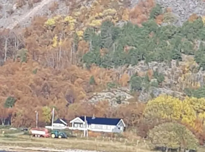 Myklebostad Villa