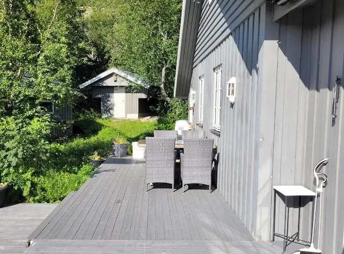 Myklebostad Villa Hov (Troms)